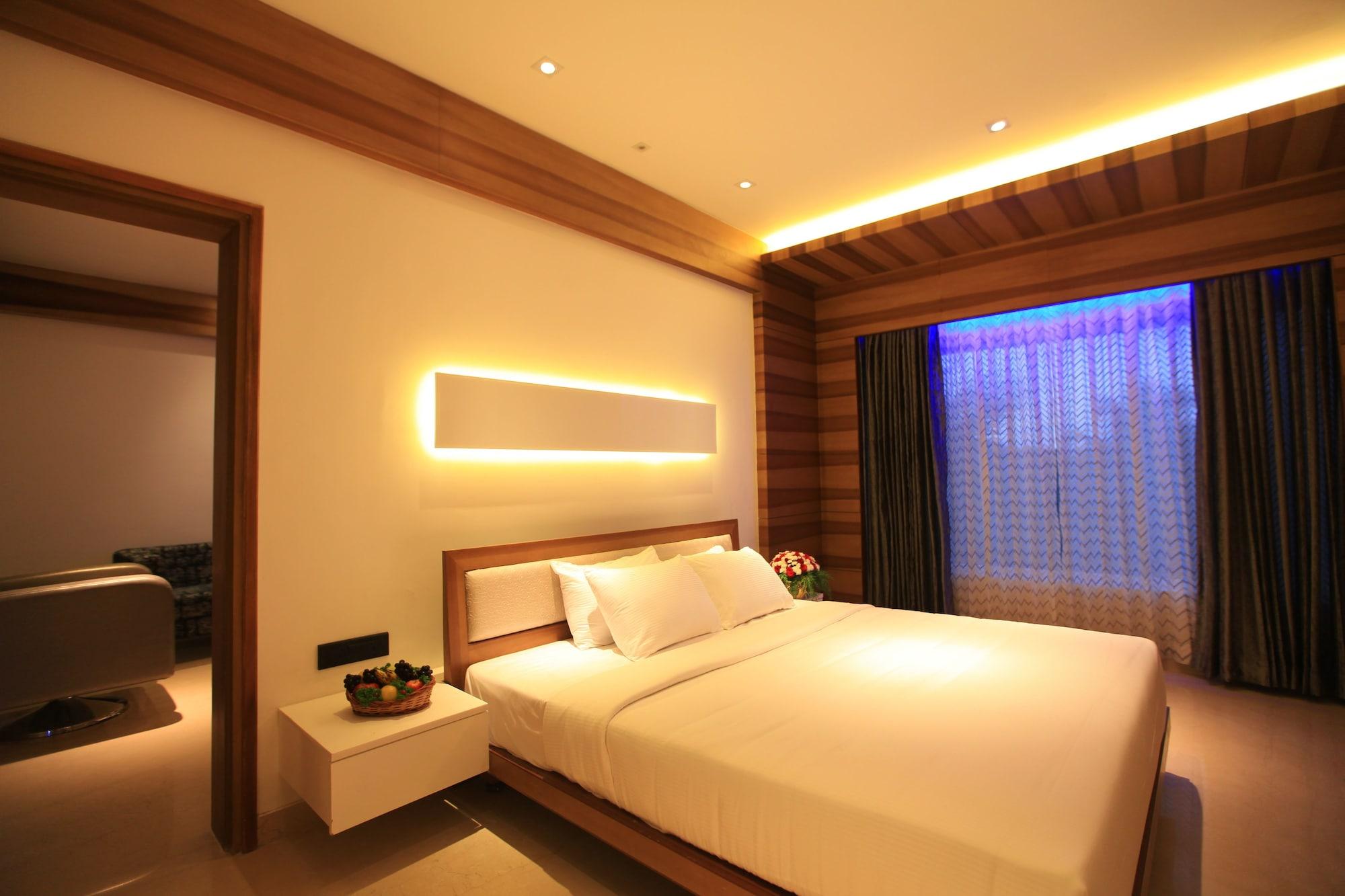 Diana Heights Luxury Hotel Nedumbassery Exterior photo