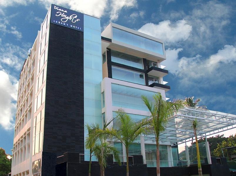 Diana Heights Luxury Hotel Nedumbassery Exterior photo