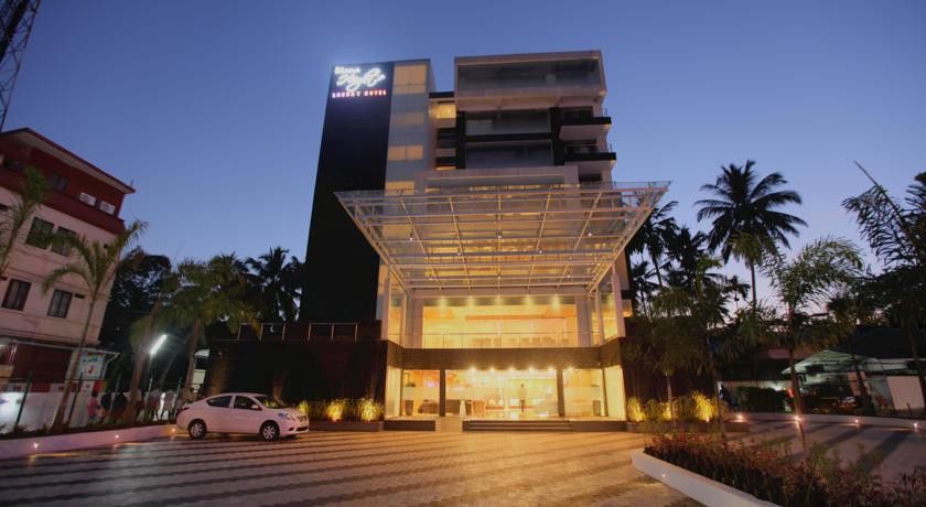 Diana Heights Luxury Hotel Nedumbassery Exterior photo