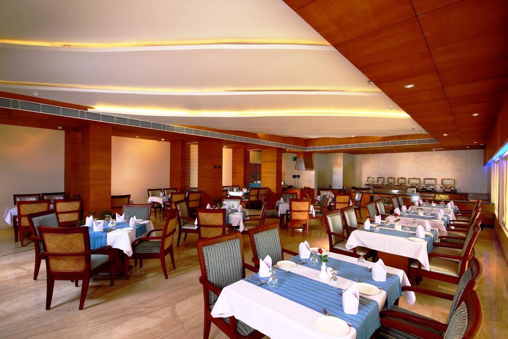 Diana Heights Luxury Hotel Nedumbassery Exterior photo