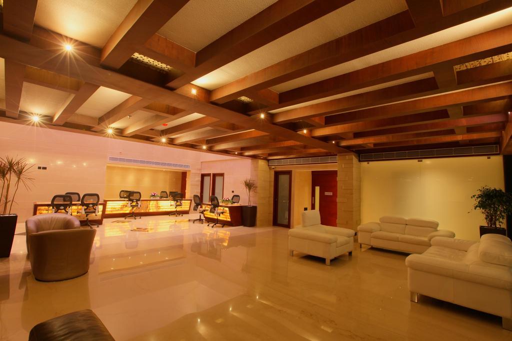 Diana Heights Luxury Hotel Nedumbassery Exterior photo