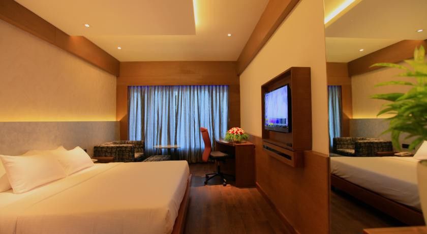 Diana Heights Luxury Hotel Nedumbassery Exterior photo