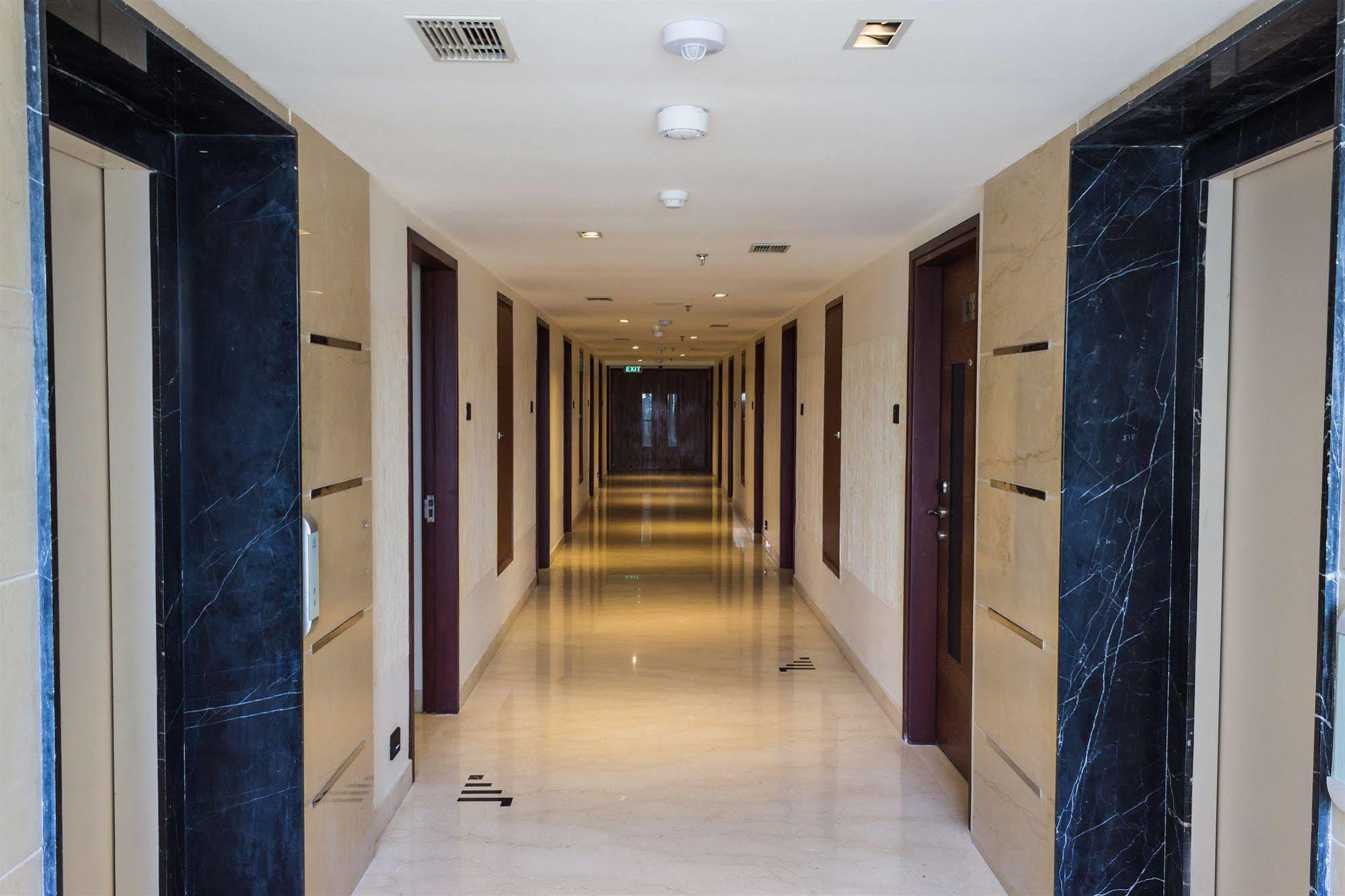 Diana Heights Luxury Hotel Nedumbassery Exterior photo